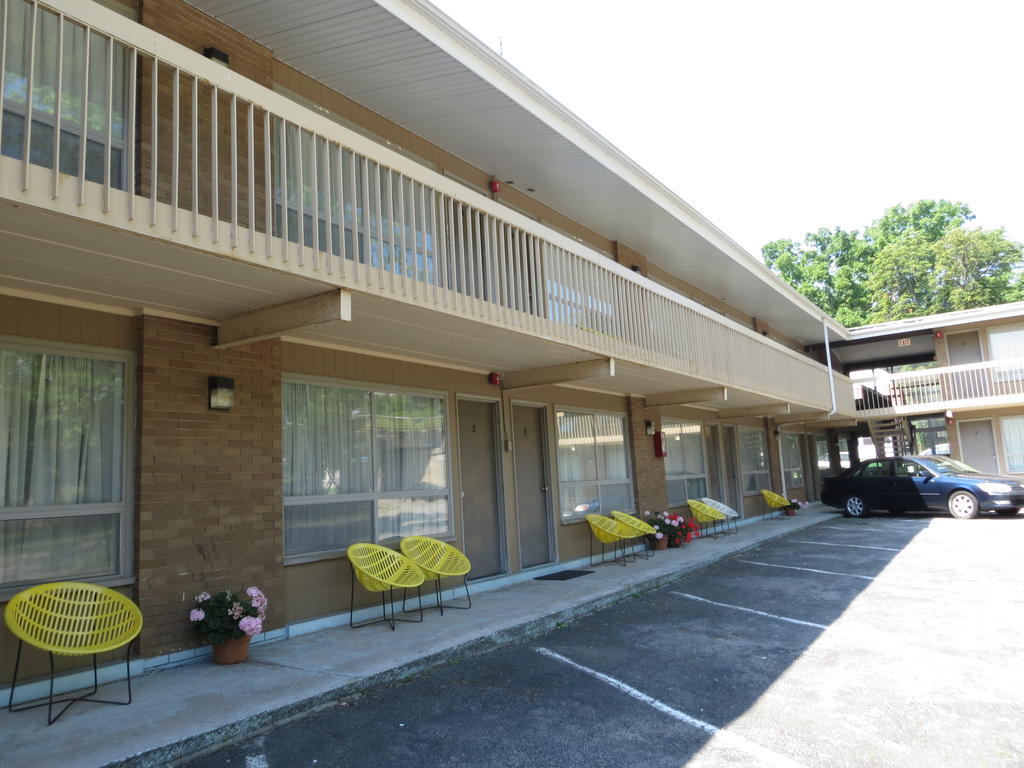 Parkway Motel Niagarawatervallen Buitenkant foto